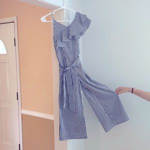 Adorable Navy & White one shoulder jumpsuit - Girls Size 10